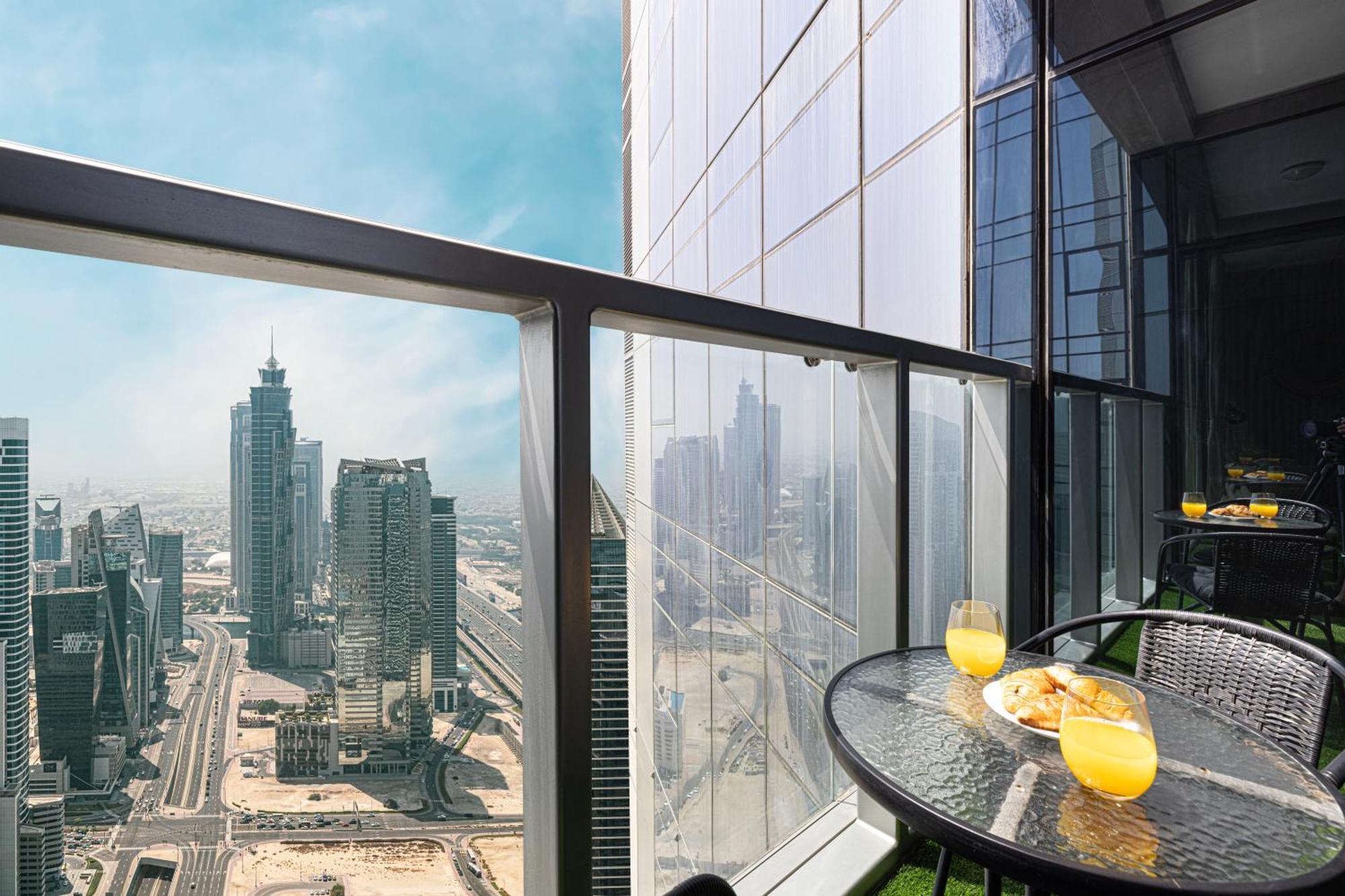 Апартаменти 64Th Floor Highest Downtown Infinity Pool Burj Khalifa View Дубай Екстер'єр фото